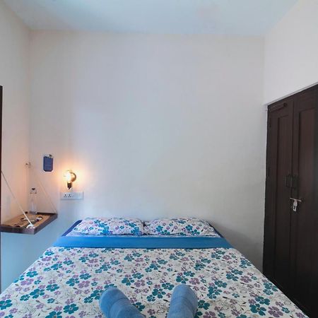 Hostel Calaila Varkala Buitenkant foto