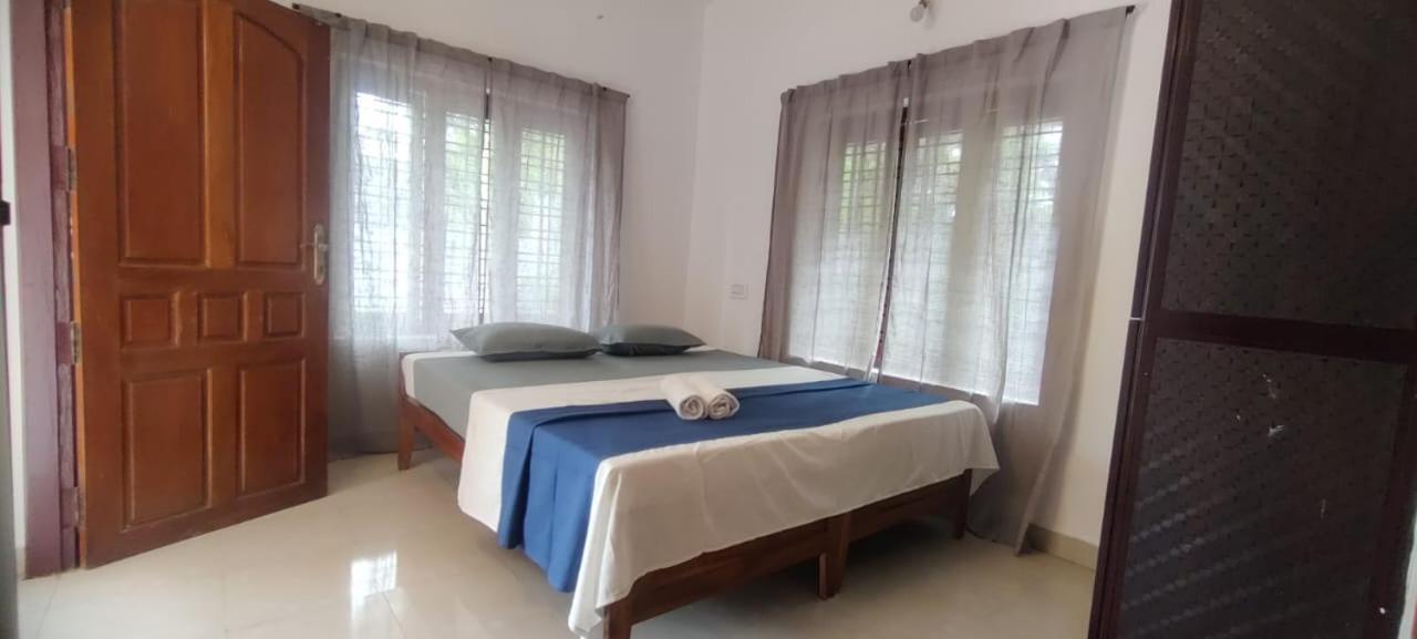 Hostel Calaila Varkala Buitenkant foto
