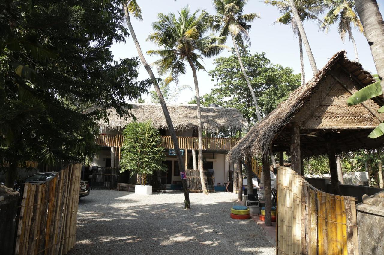 Hostel Calaila Varkala Buitenkant foto